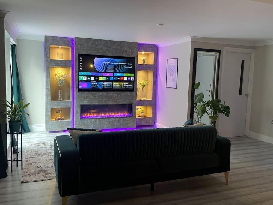 The Exclusive Jacuzzi Apartment Birmingham Buitenkant foto