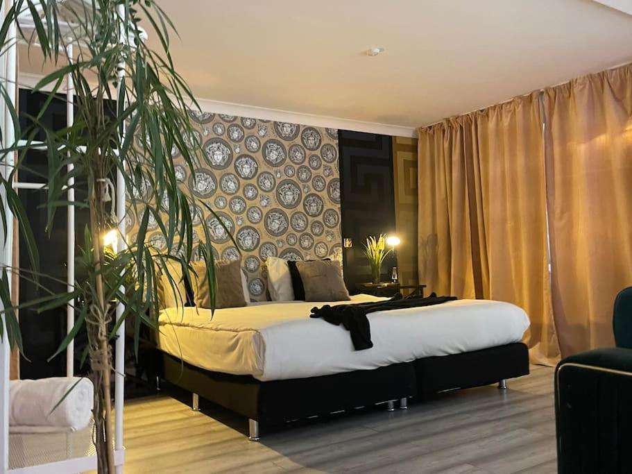 The Exclusive Jacuzzi Apartment Birmingham Buitenkant foto